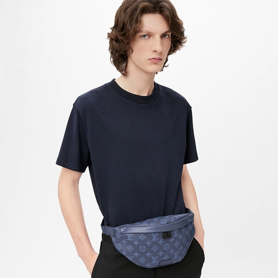 Achieve a Stylish Look with the Louis Vuitton Discovery Bumbag PM