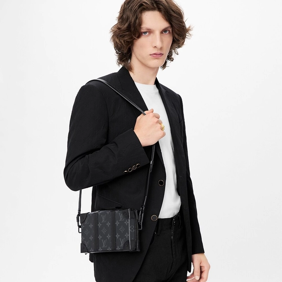 Women's Luxury: Louis Vuitton Soft Trunk Wallet