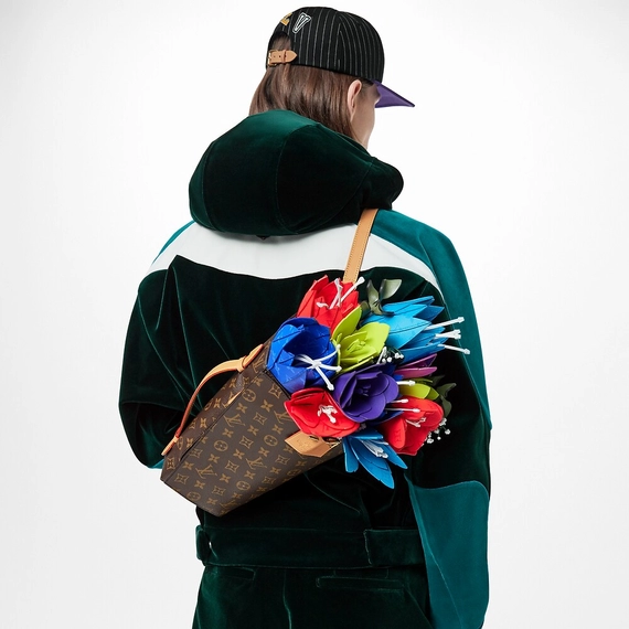 Discover Men's Louis Vuitton Flower Bouquet at Discounted Prices!