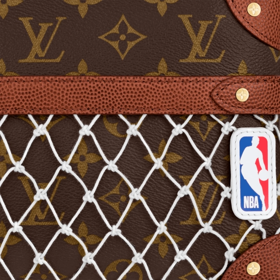 Get the Latest Men's LVxNBA Net Flat Pouch Now!