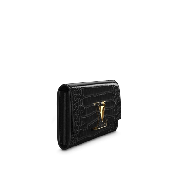 Incredible Savings on Women's Louis Vuitton Capucines Wallet Black!