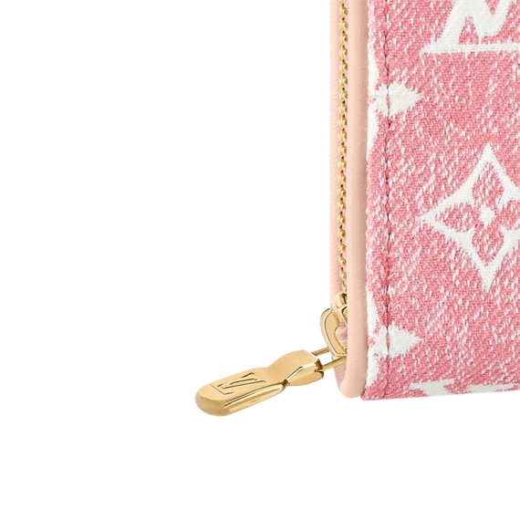 Get Stylish Louis Vuitton Zippy Wallet for Women!
