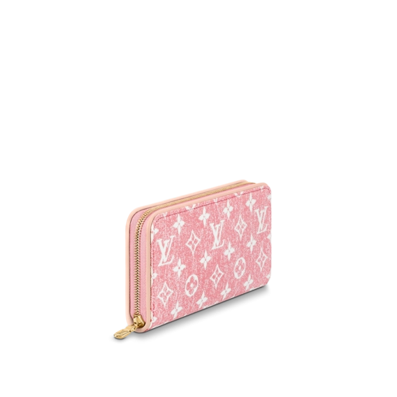 Look Fabulous with Louis Vuitton Zippy Wallet!