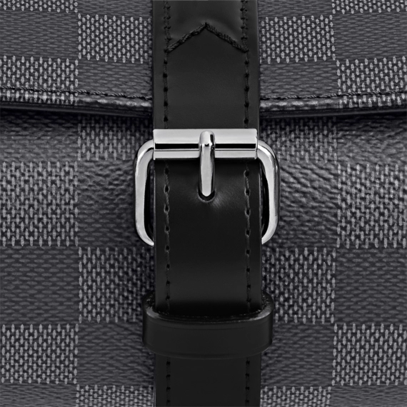 Buy Louis Vuitton ETUI 3 MONTRES D.GRAP. for Men's - Timeless & Elegant