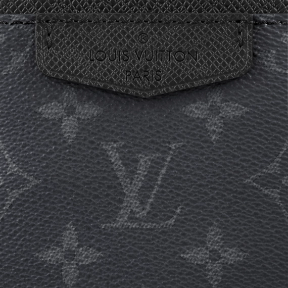 Cheap Women's Louis Vuitton Outdoor Slingbag Taigarama Noir Black at Shop