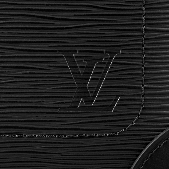 Get the Trendy Louis Vuitton Supple Trunk Messenger for Men's