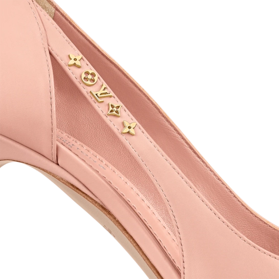 Women's Louis Vuitton Signature Pump Nude Pink - Don't Miss Out on the Discount!