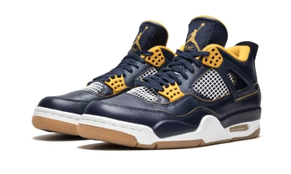 Look Stunning with Women's Air Jordan 4 Retro - Dunk From Above
