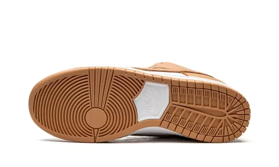 Women's Shoes: Nike SB Dunk Low - Light Cognac Now Available!