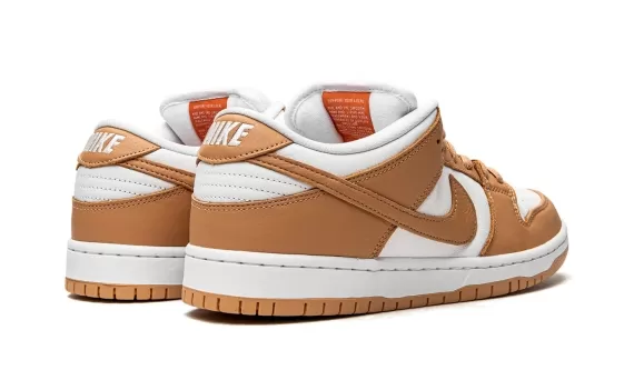 Buy Men's Nike SB Dunk Low - Light Cognac Shoes at a Great Price