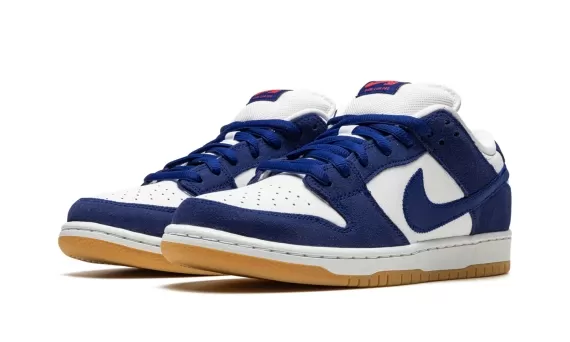 Nike SB Dunk Low - Los Angeles Dodgers, a must-have for fashion lovers!