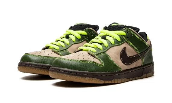 Save on Men's Nike Dunk Low Pro SB - Jedi Today!