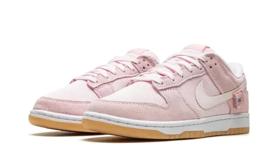 Grab the Nike WMNS Dunk Low SE - Soft Pink for Women's and save!