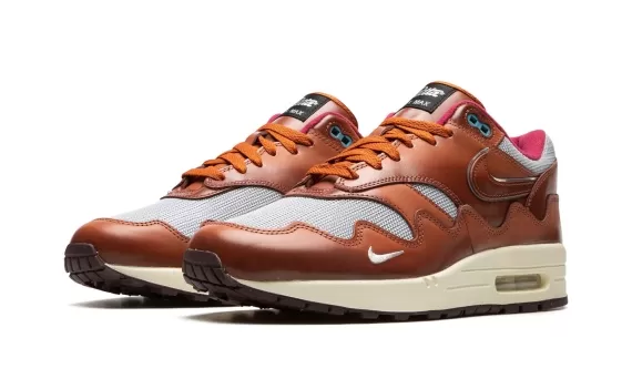 Women's Nike AIR MAX 1 Patta - Dark Russet Sneakers for Sale