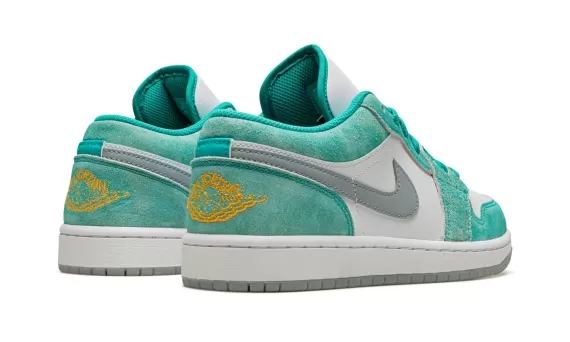 Women's Air Jordan 1 Low SE - New Emerald: Buy Now!