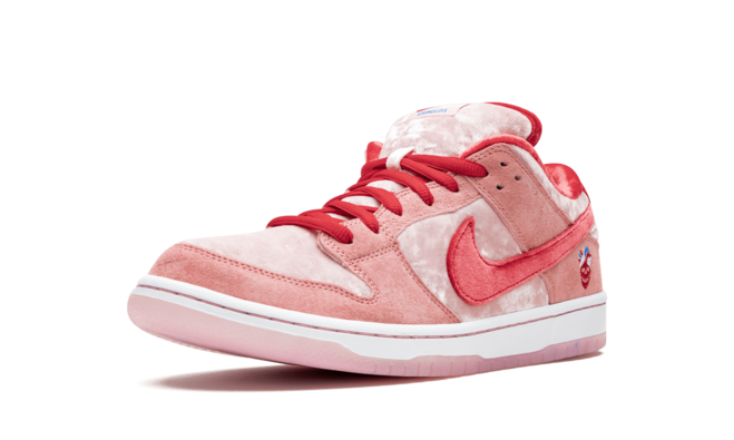 Fashion Designer Online Shop: Men's Nike SB Dunk Low Pro - StrangeLove