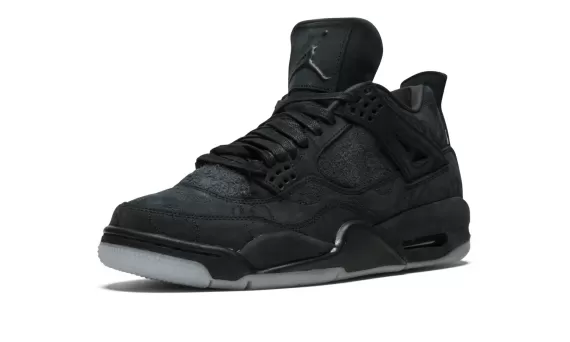 Women's Air Jordan 4 Retro Kaws - Black for Sale