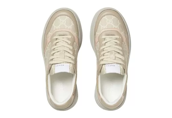Upgrade Your Style with Gucci GG Panelled Low-Top Sneakers - Beige for Women's
