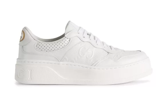 Men's Gucci GG embossed low-top sneakers - GG Supreme print White - Buy Now & Get Discount!