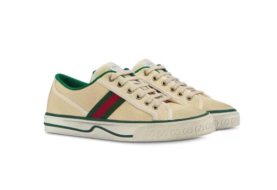 Score a Bargain on Women's Designer Gucci Tennis 1977 Low-Top Sneakers - Beige/Green/Red!