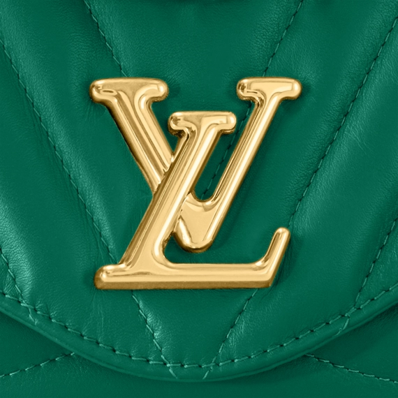 Louis Vuitton New Wave Chain Bag MM