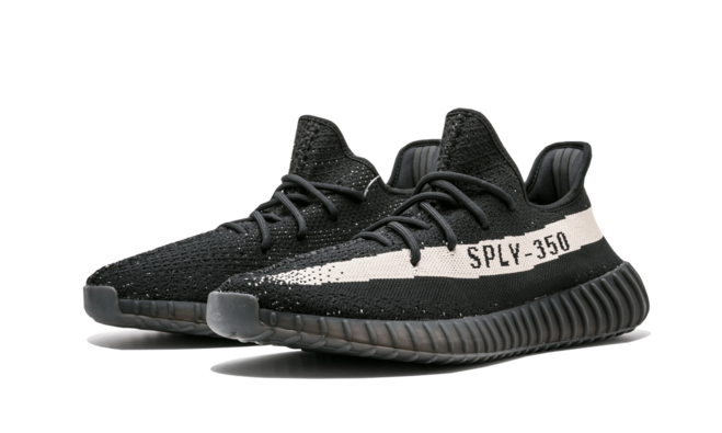 Men's Designer Shoes - Yeezy Boost 350 V2 Oreo Black White