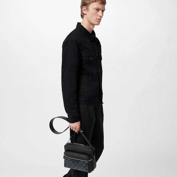 Louis Vuitton Outdoor Messenger