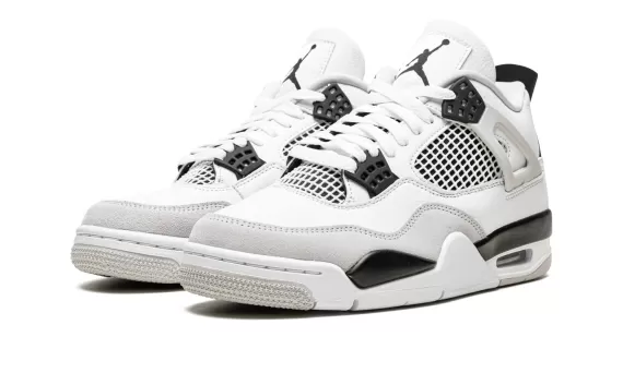 AIR Jordan 4 Retro - Military Black