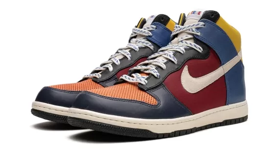 Nike Dunk High Supreme - Be True To Your School