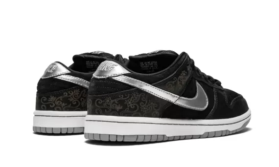 Nike Dunk Low Premium SB - Takashi 2