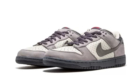 Nike Dunk Low Pro SB - Band-aid