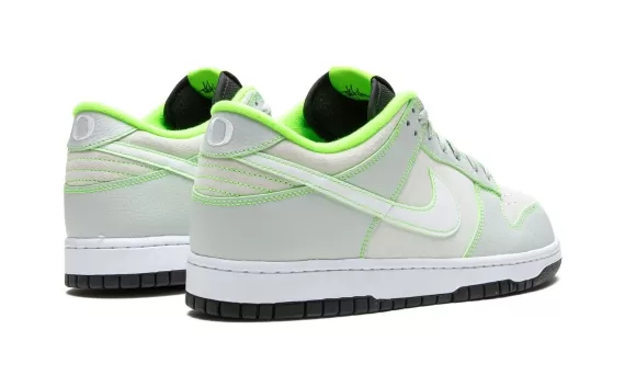 Nike Dunk Low UO P - Oregon