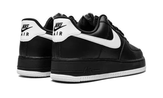 Nike Air Force 1 '07 - Black / White