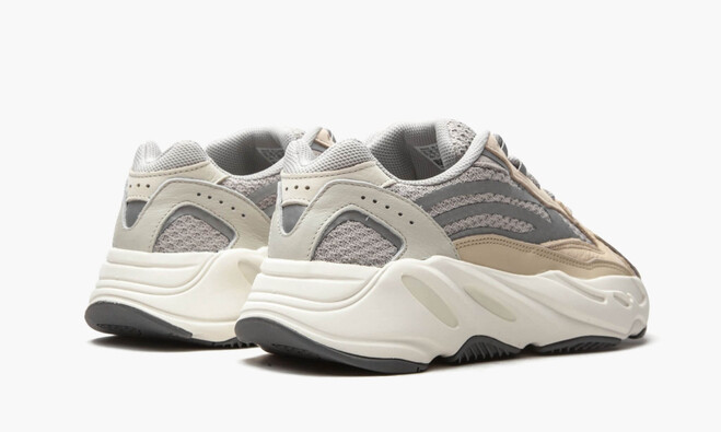 Men's Yeezy Boost 700 V2 - Cream Sneakers - Get Discount at the Online Shop!