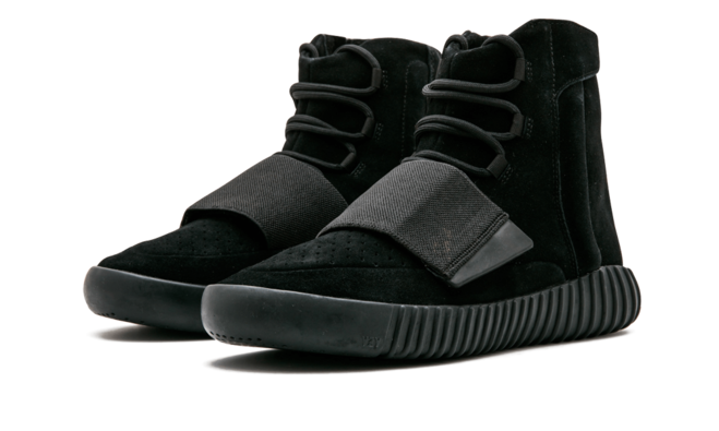 Get Men's Yeezy Boost 750 Triple Black Shoes Now