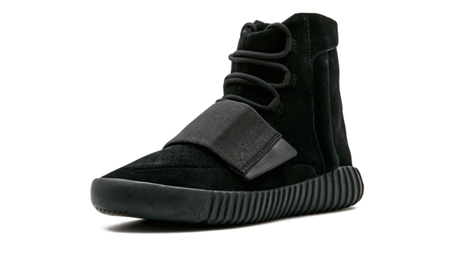 Get Stylish with Men's Yeezy Boost 750 Triple Black Shoes Now