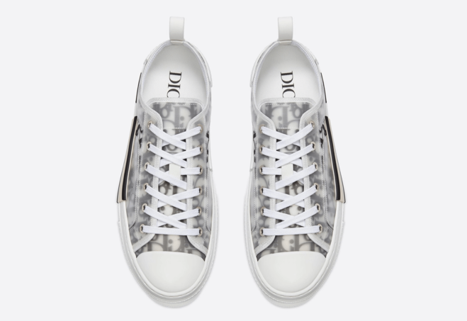 Be Trendy with the Dior Low-Top White and Black Oblique Canvas for Men's