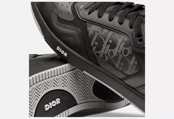 B27 High-Top Sneaker Black Dior