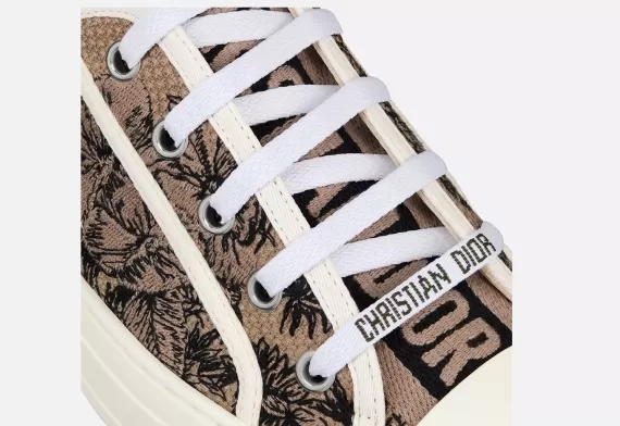 WALK'N'DIOR Sneaker Beige and Black With Toile de Jouy Voyage Motif