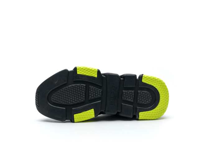 Get the Latest Men's Balenciaga Speed Clear Sole Black Yellow Fluo Shoes at Discount Price.