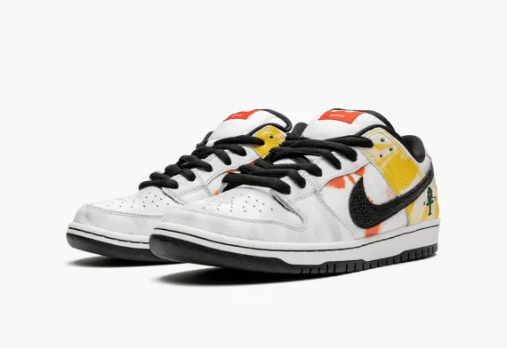 Men's SB Dunk Low - Tie-Dye Rayguns 2019 - White for Sale