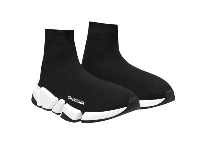 Update Your Wardrobe with Men's Balenciaga Speed Runners 2.0 Black/White