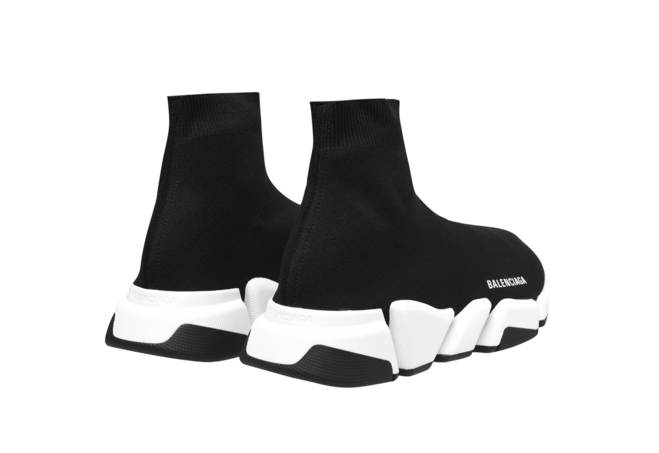 Look Stylish with Men's Balenciaga Speed Runners 2.0 Black/White from the Fashion Designer Online