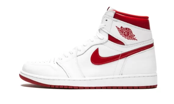 Air Jordan 1 Retro High OG - Metallic Red