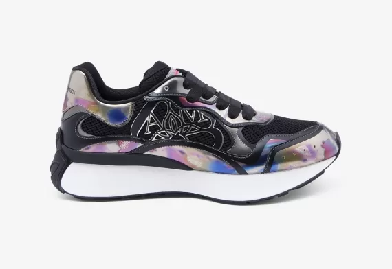 Sprint Runner in Black/Multicolor