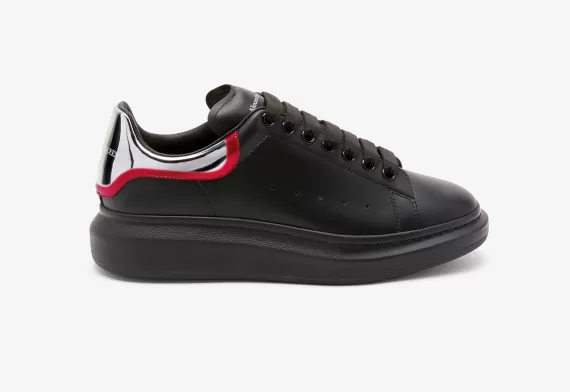 Oversized Sneaker in Black/Silver/Welsh Red