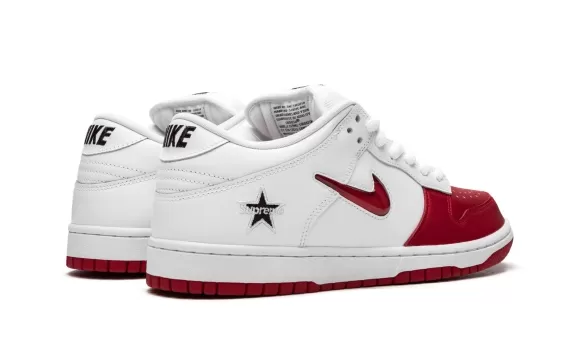 SB Dunk Low Supreme - Jewel Swoosh Red/White