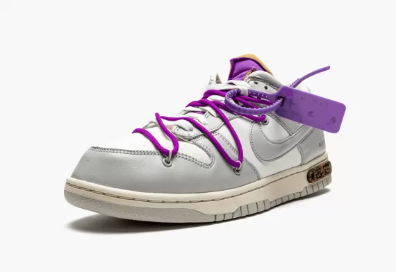 Shop for Women's Nike DUNK LOW Off-White - Lot 28