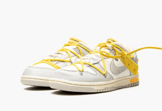 Look Stylish with Nike DUNK LOW Off-White - Lot 29 for Men