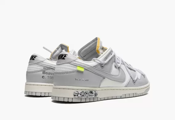 Grab a Bargain on Men's Nike DUNK LOW Off-White - Lot 49